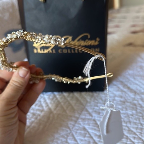 Bridal tiara - Picture 5 of 6